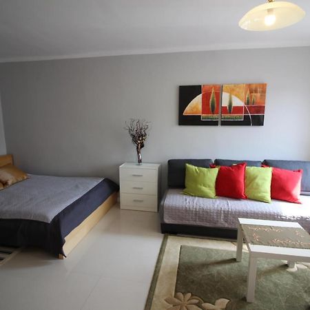 Apartament Pod Jasna Gora เชสโตฮอวา ภายนอก รูปภาพ