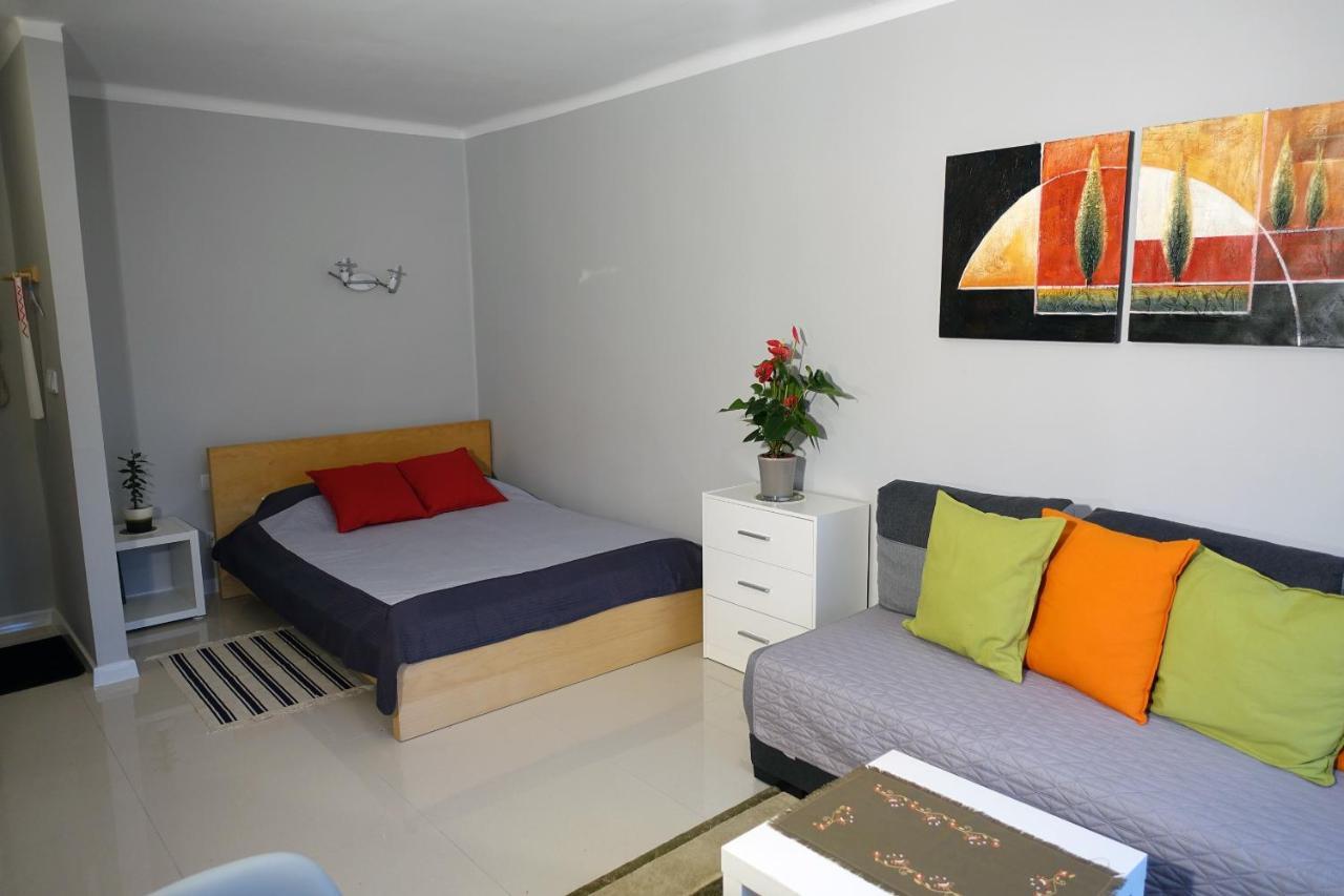 Apartament Pod Jasna Gora เชสโตฮอวา ภายนอก รูปภาพ